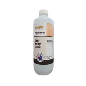 Polycure Aquapro 4300 Wet Edge Extender 1L bottle – water-based additive for improved stain application and extended working time.